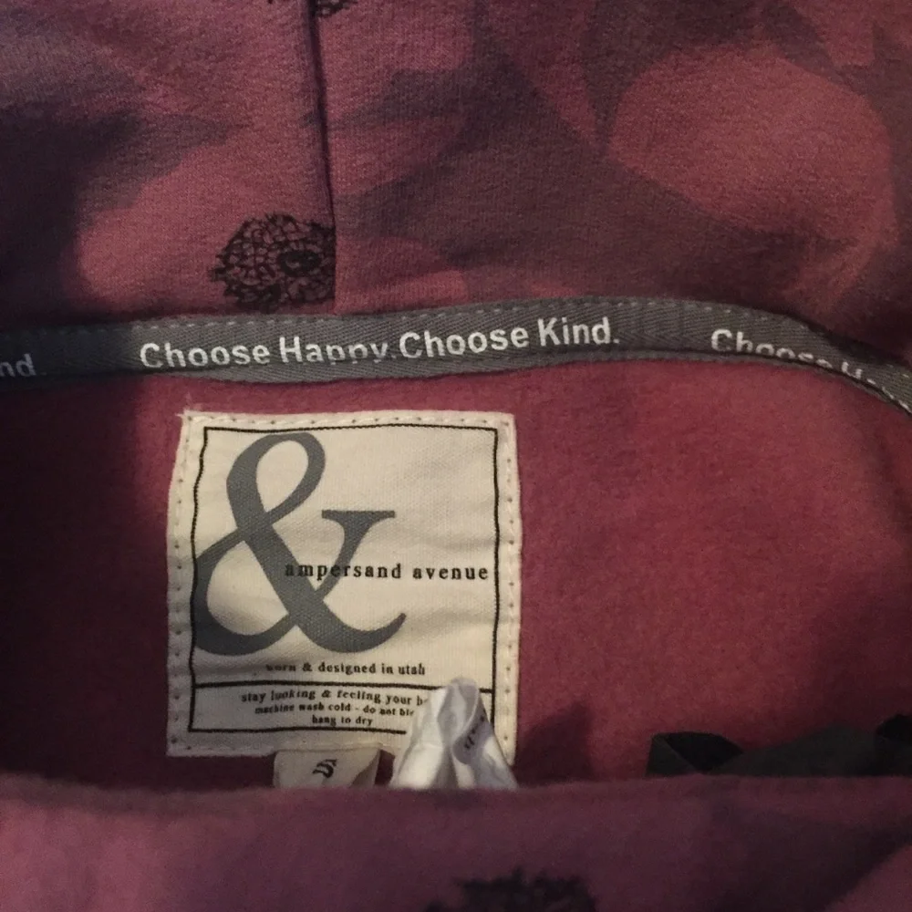 Ampersand Avenue Hoodie.  size S - Picture 8 of 8